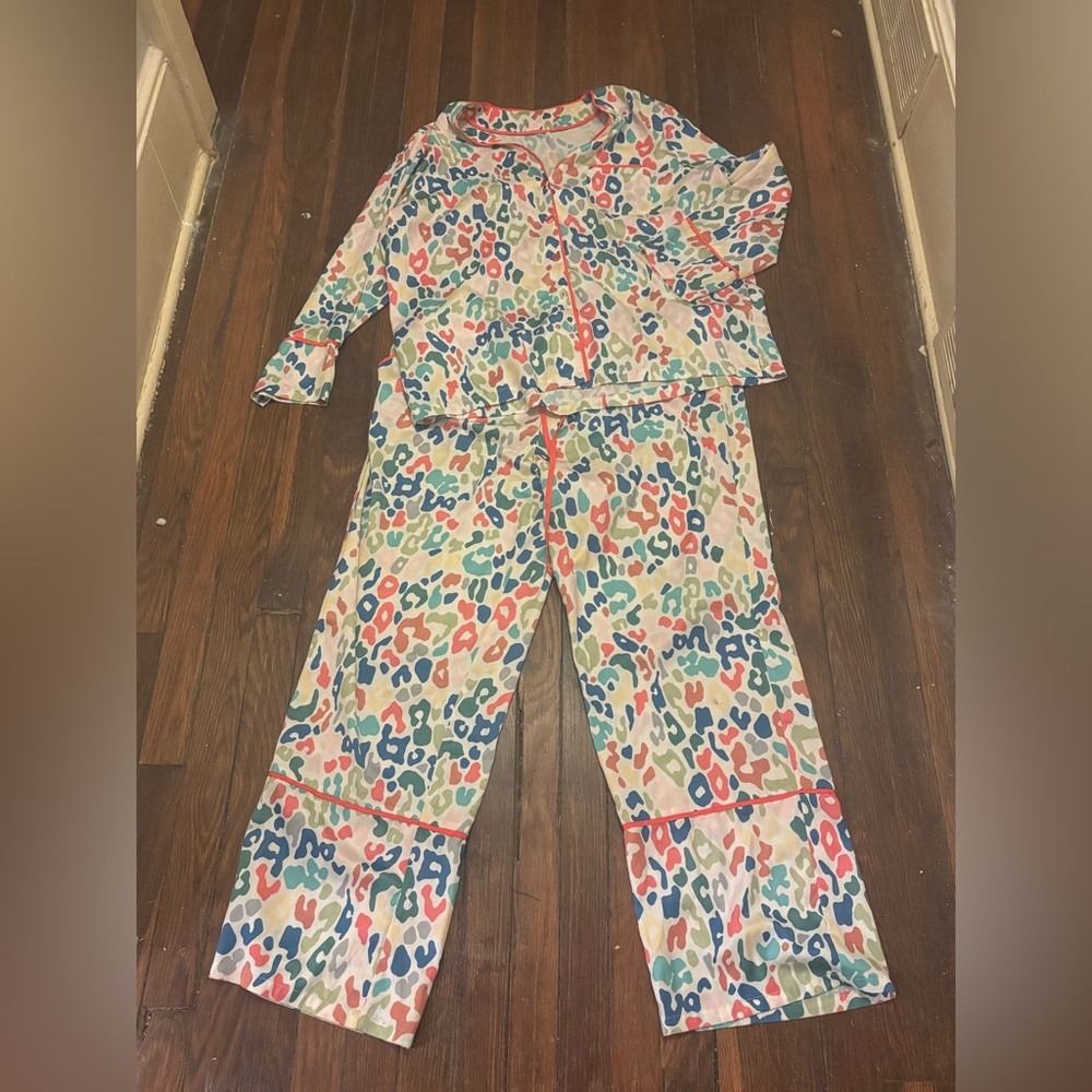 Summersalt Pajama set